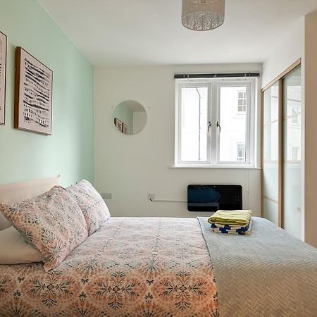 Luxury 2 Bedroom City Centre Apartment - Secure Parking - Amazing Location! Canterbury Exterior photo